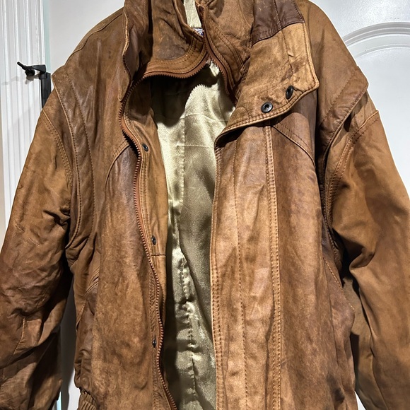 Brown Bomber Jacket in Soft Lamb Skin - Picture 10 of 10